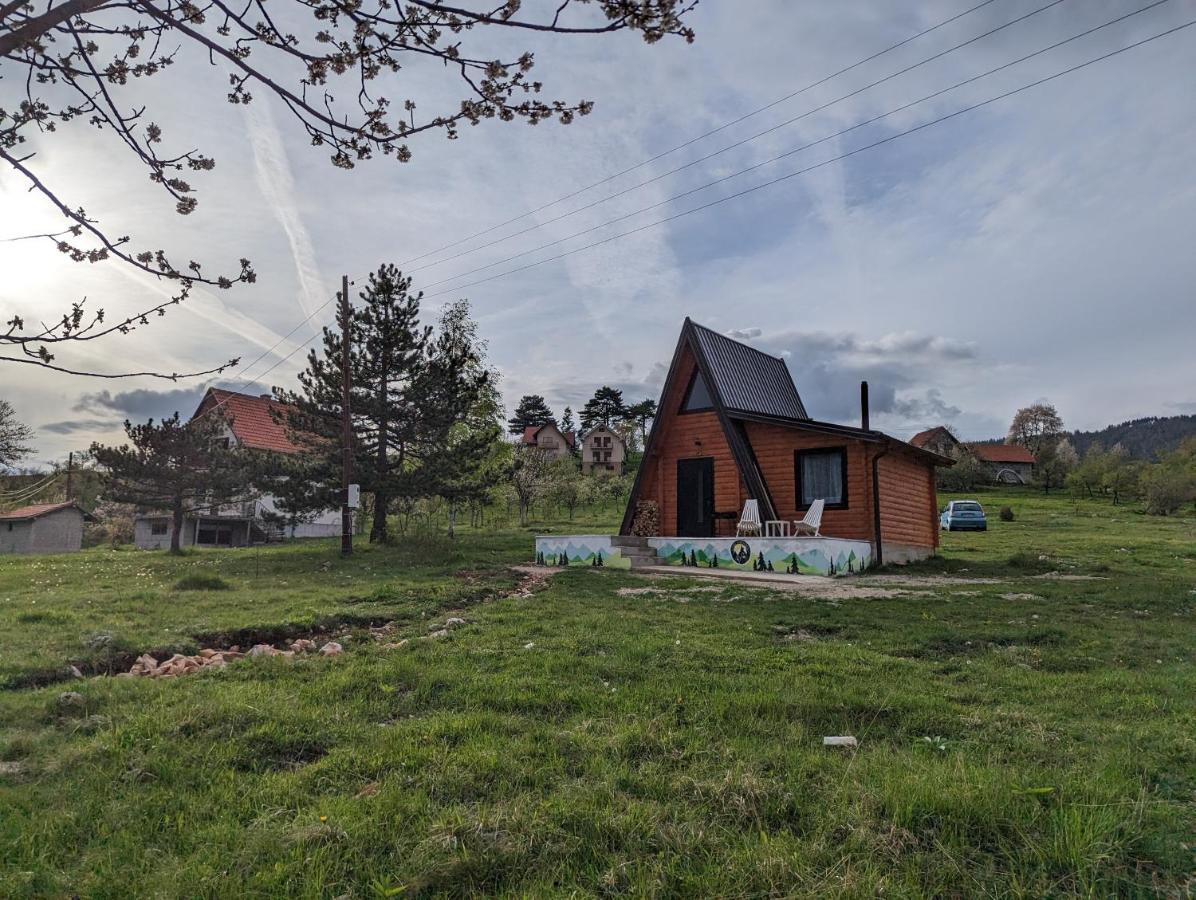 Aa Pine Vikendica Za Izdavanje U Srcu Zapadne Srbije Nova Varos Exterior photo